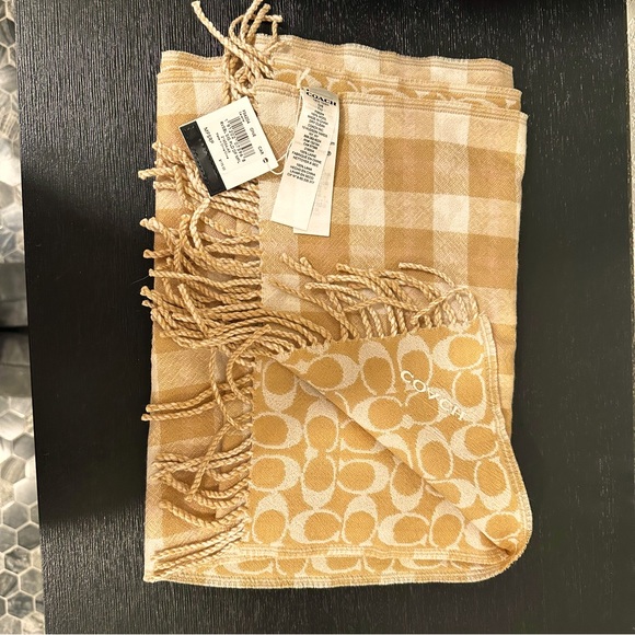 NWT Coach Reversible Signature Plaid Oblong Scarf - Picture 2 of 2